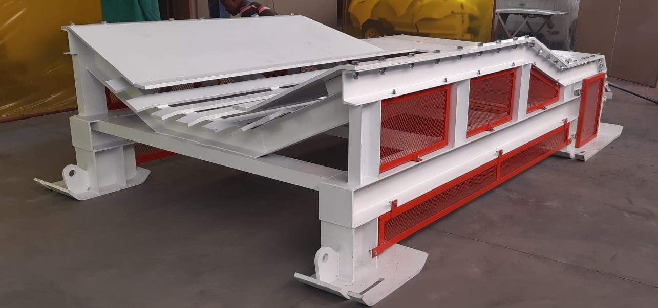 Tail-end section conveyor